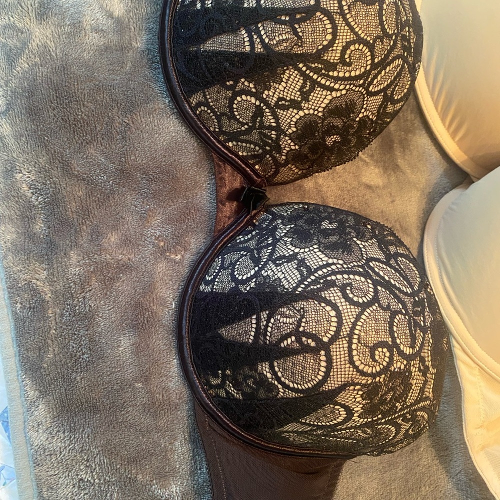 Elegant Black Lace Women's Bra